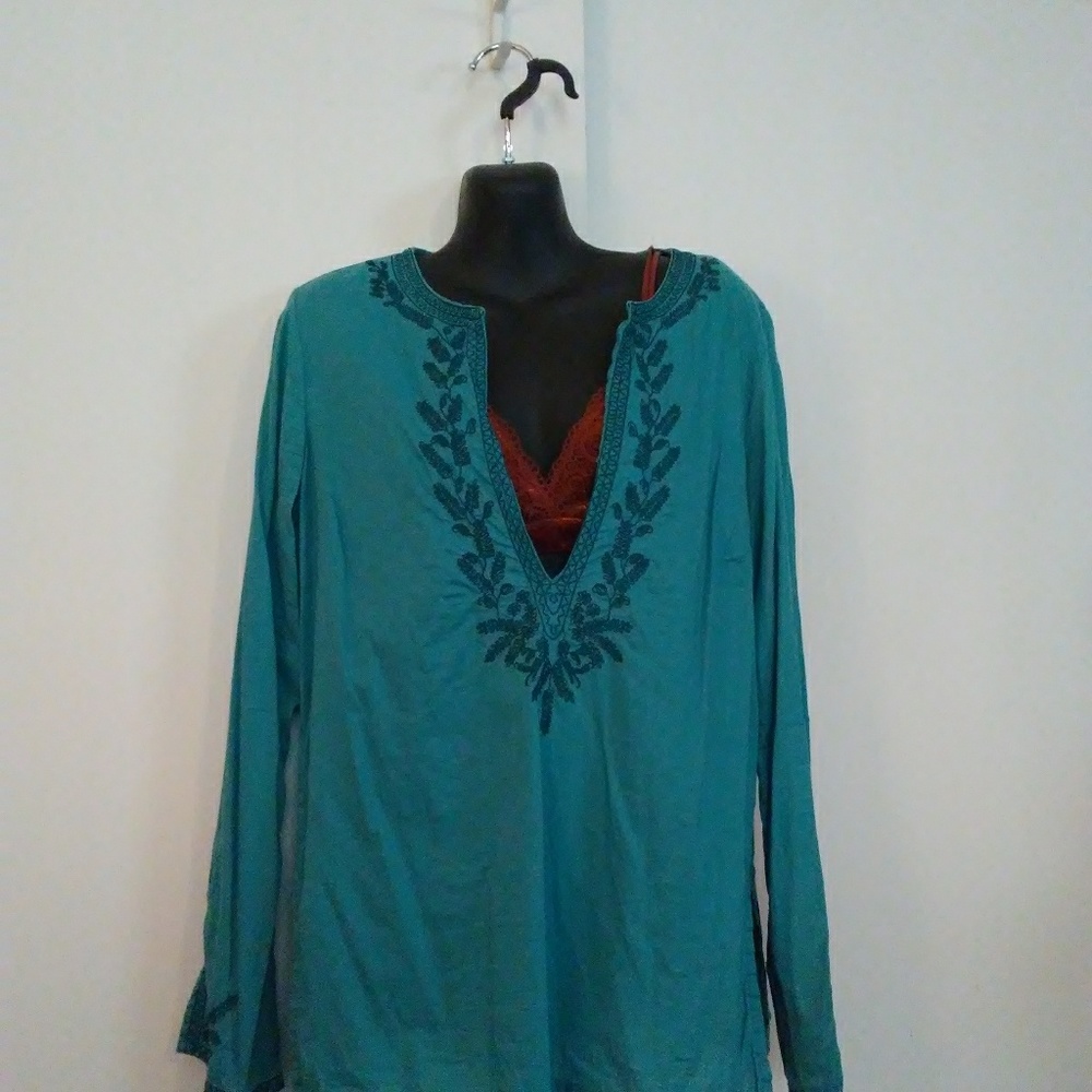 Old Navy boho teal embroidered tunic